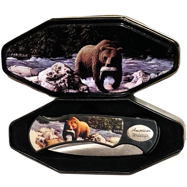 Bear Wildlife Pocket Knife closed