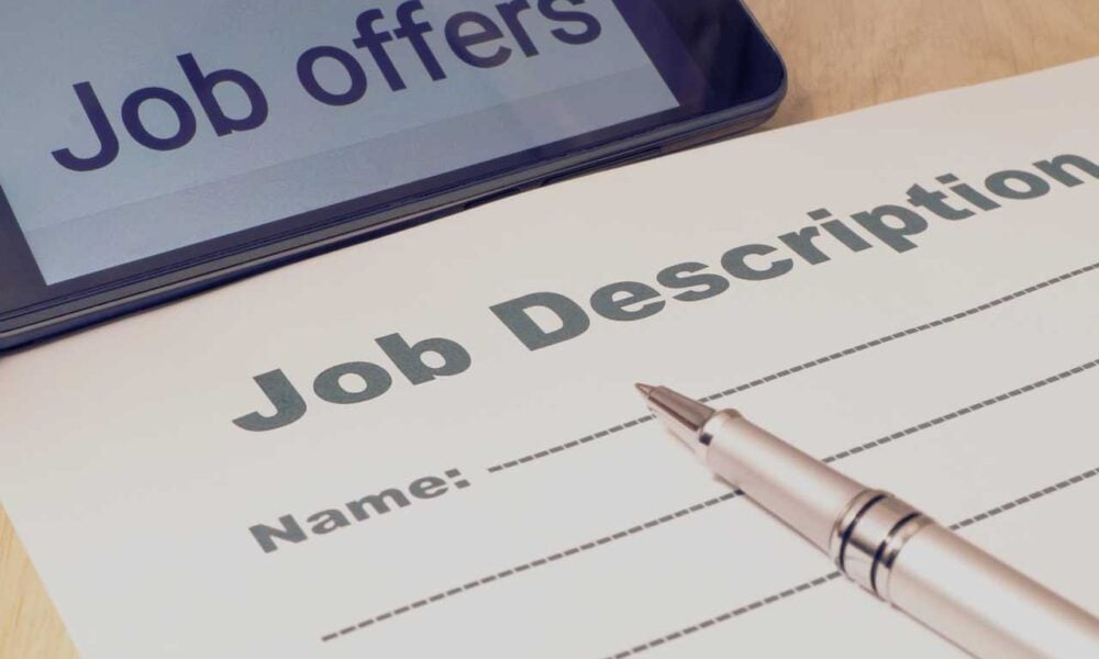 Canadian Job Market Rebounds Employment Up, Vacancies Down in March