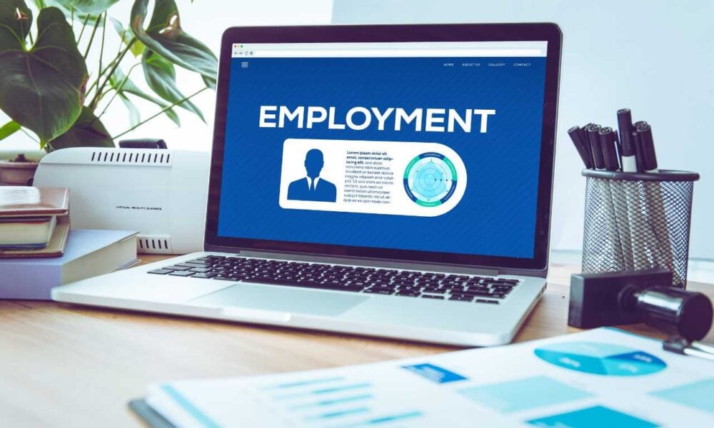 New Immigrants Bridging the Employment Gap in Canada