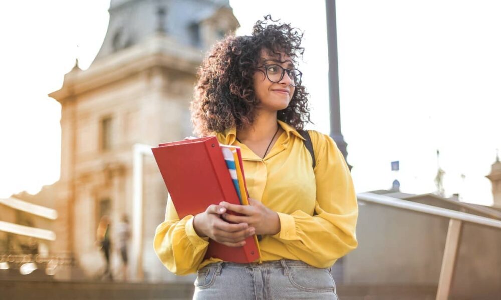 Ontario shuts down the applications to Masters Graduate PNP