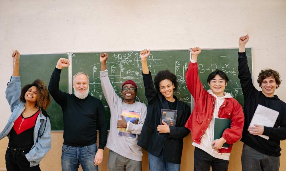 Ontario's PNP Draws Inviting 608 International Graduates for a Bright Future