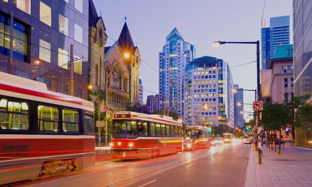 Canada Resumes Express Entry Draws for Canadian Experience Class