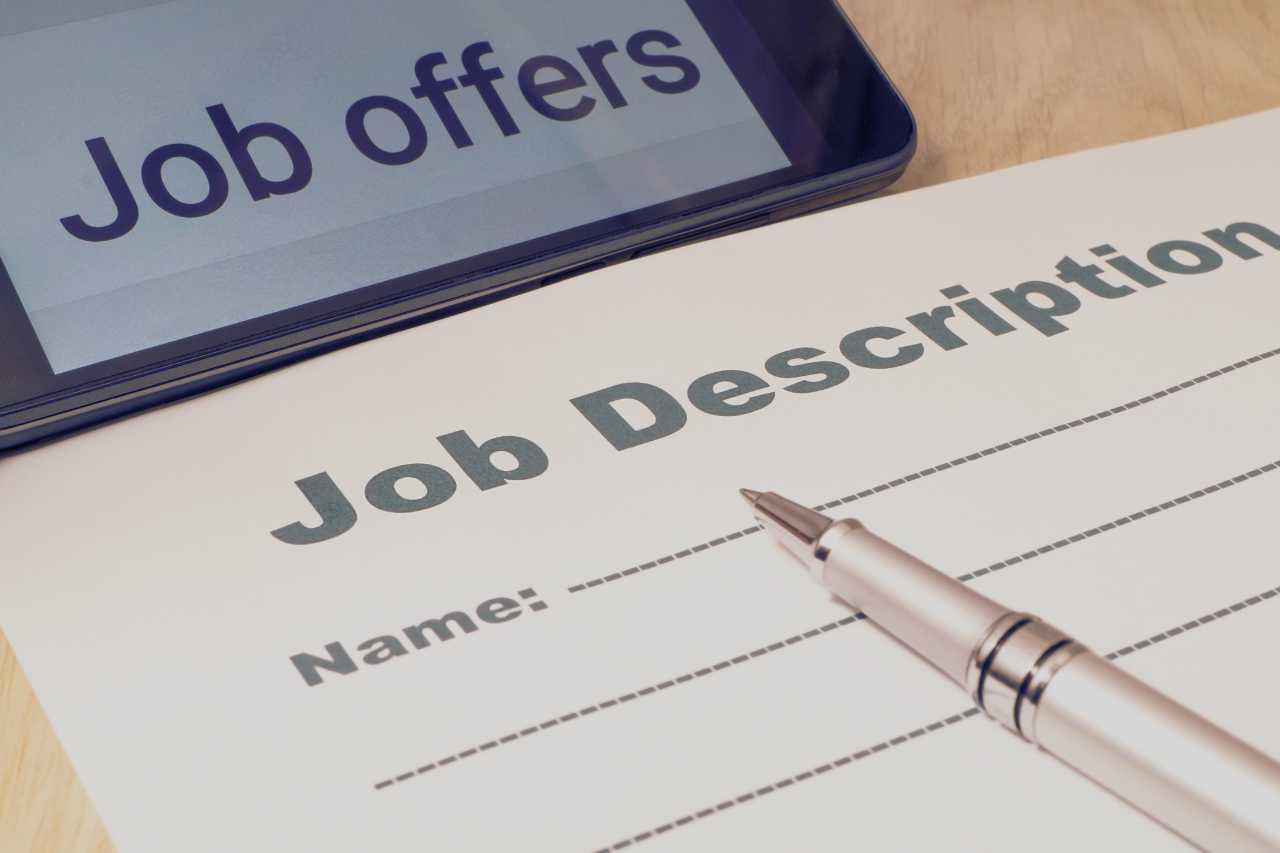 Canadian Job Market Rebounds Employment Up, Vacancies Down in March