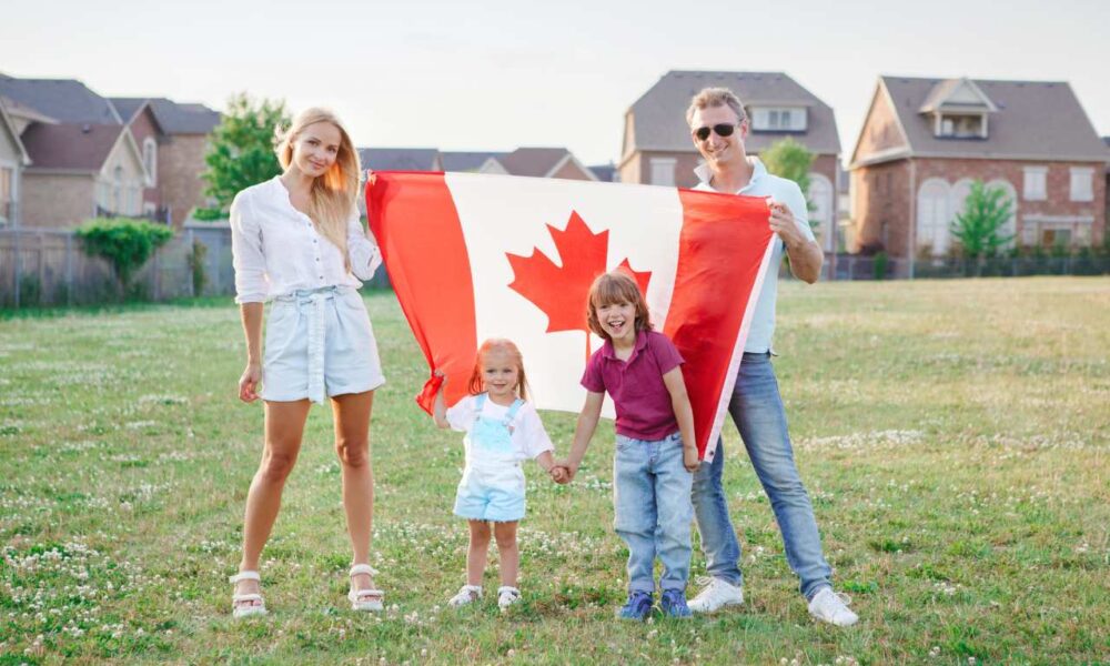 IRCC Holds Latest Canadian Experience Class Draw, Issues 3,200 Invitations