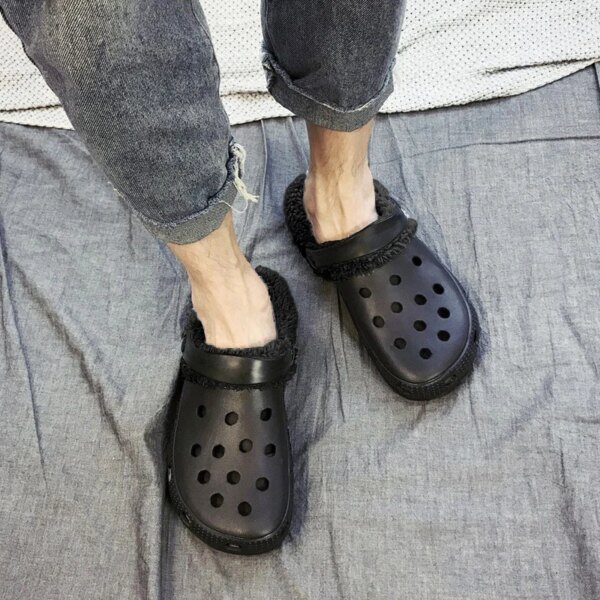 Crocs Noirs Fourrées Homme 4