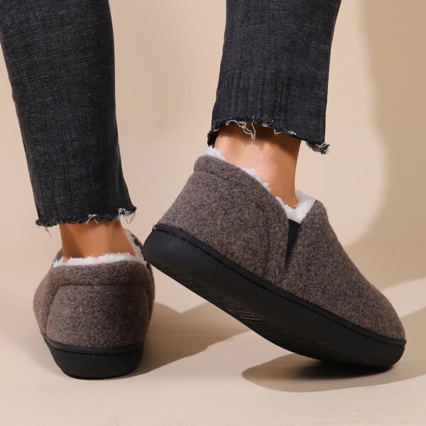 Chaussons Fourrés Montants Femme 4