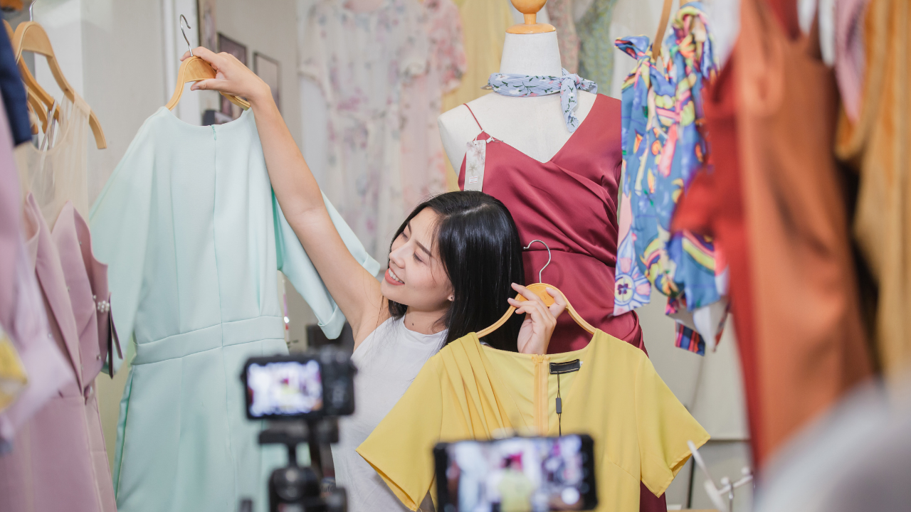 Livestream bán hàng