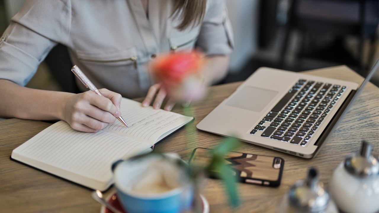 Livestream bán hàng