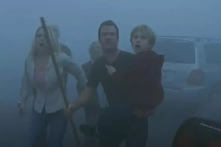 15 Best Alien Invasion Movies Like A Quiet Place 16 the mist
