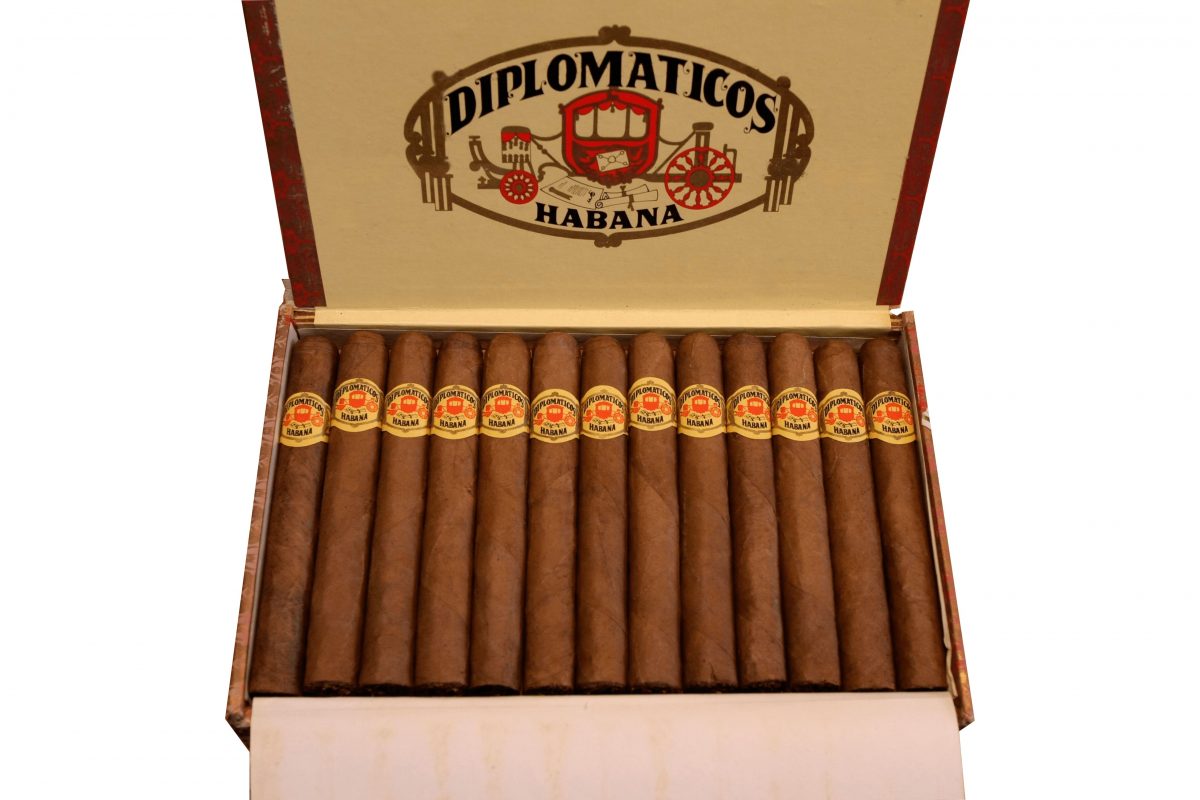 Diplomaticos No.4