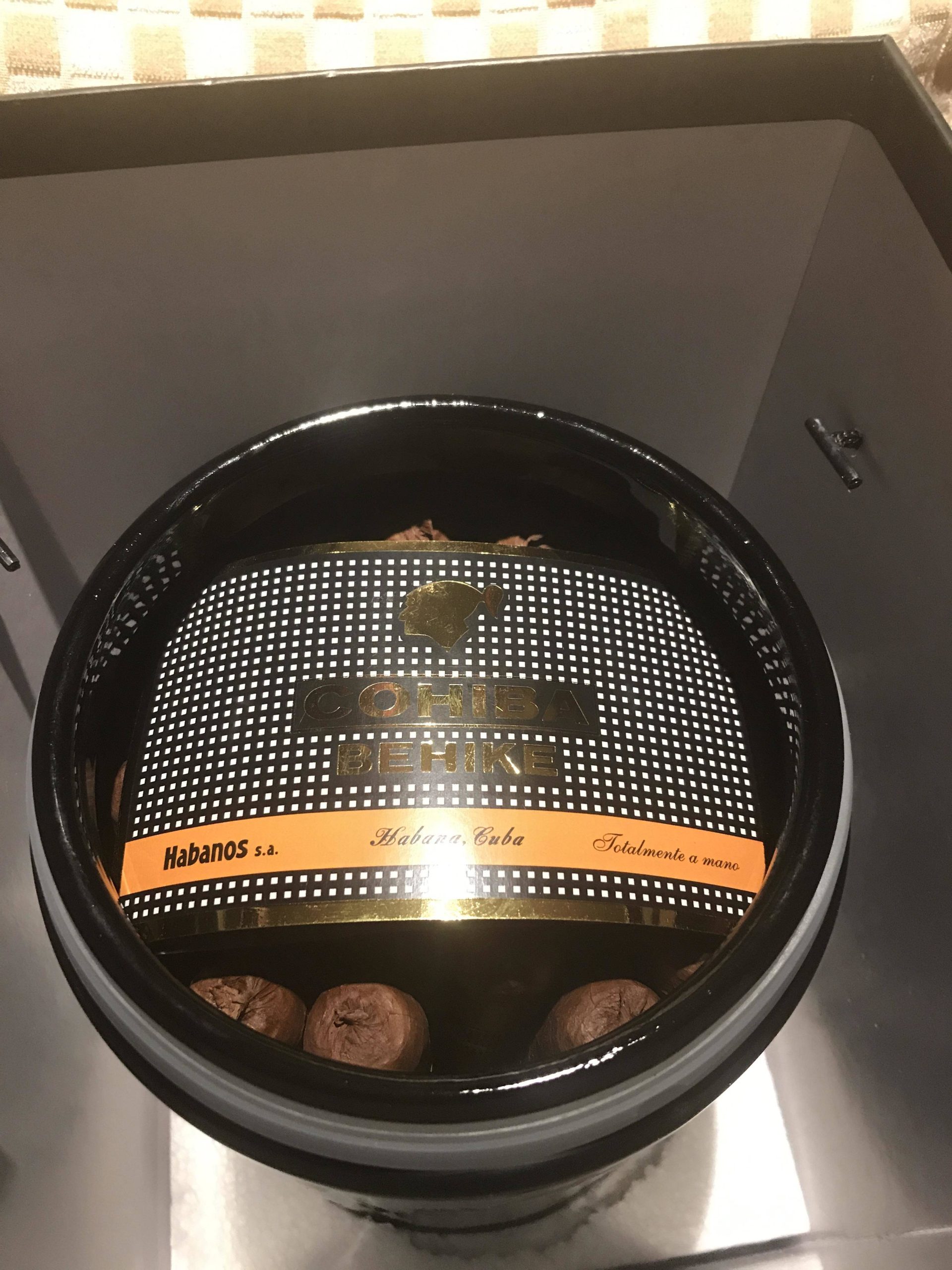 Cohiba Behike 56 Ceramic Jar (25 Cigars) - Image 4