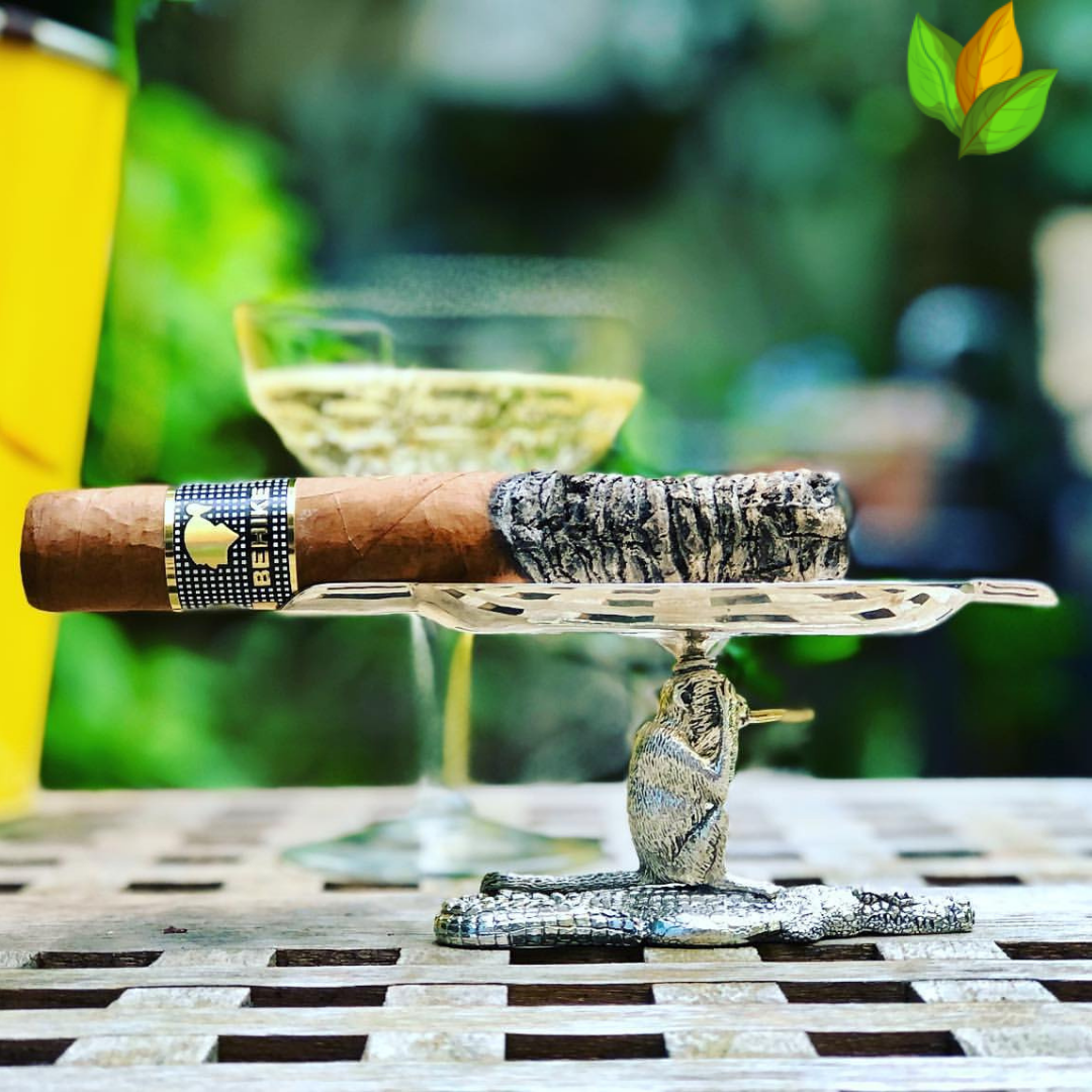 The Difference Between Cohiba Esplendidos and Cohiba Esplendido 1 The Difference Between Cohiba Esplendidos and Cohiba Esplendido