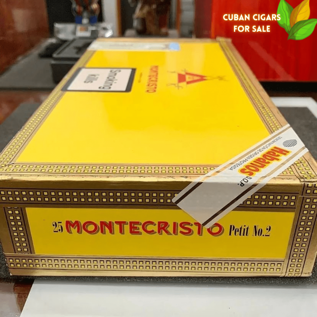 Montecristo No 4 4 Montecristo No 4 Cigar Close-up - Premium Quality