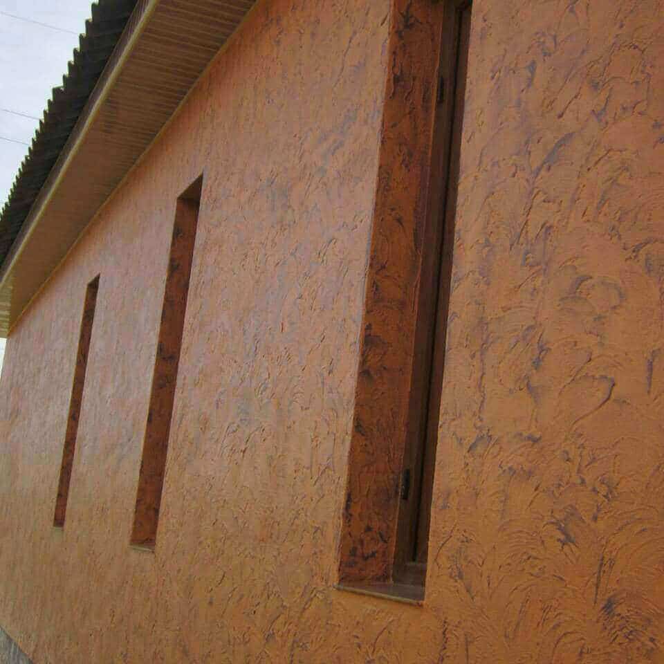 Tencuilă decorativă pentru fațadă la casă