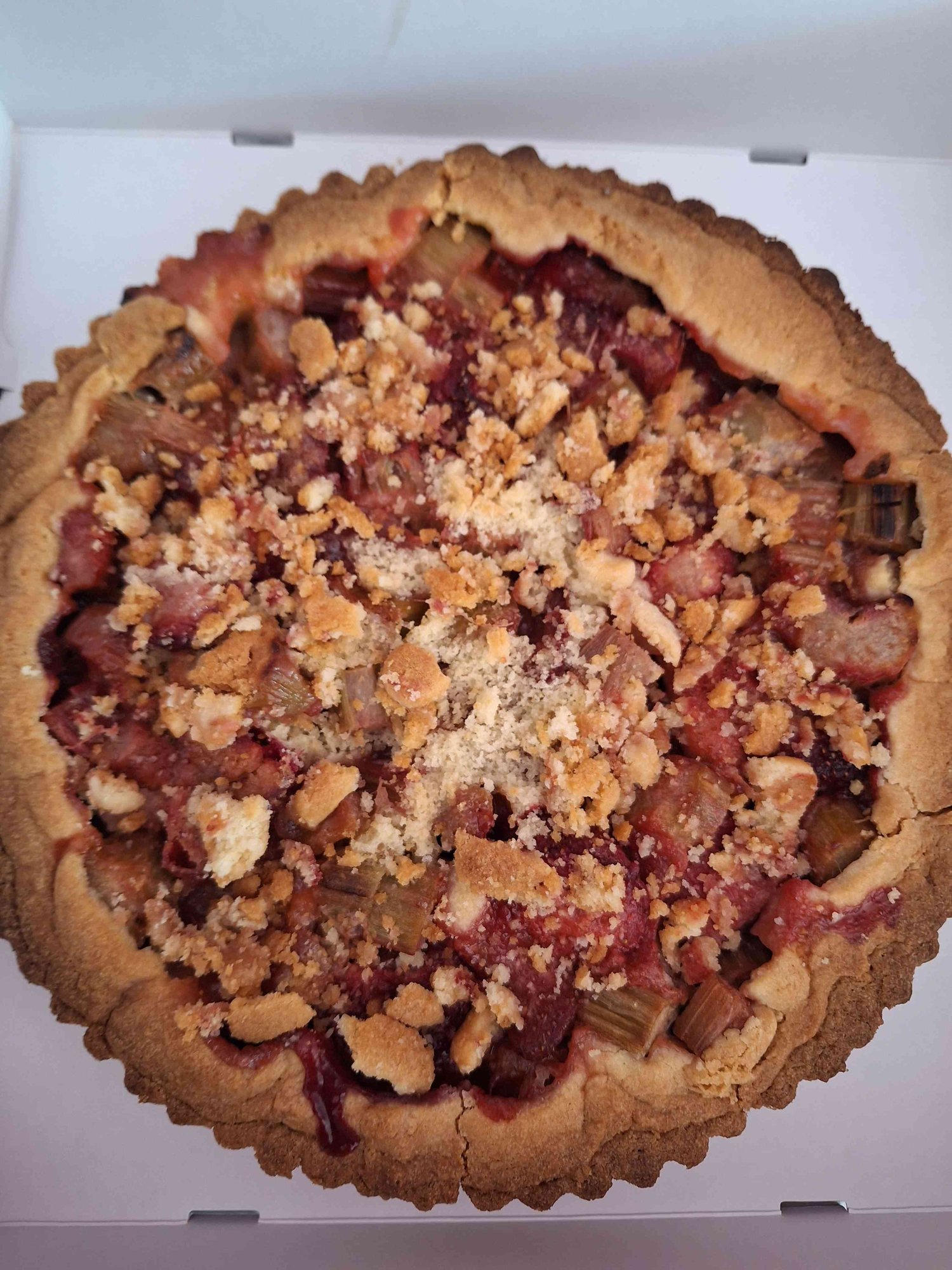 Aardbei-rabarber taart