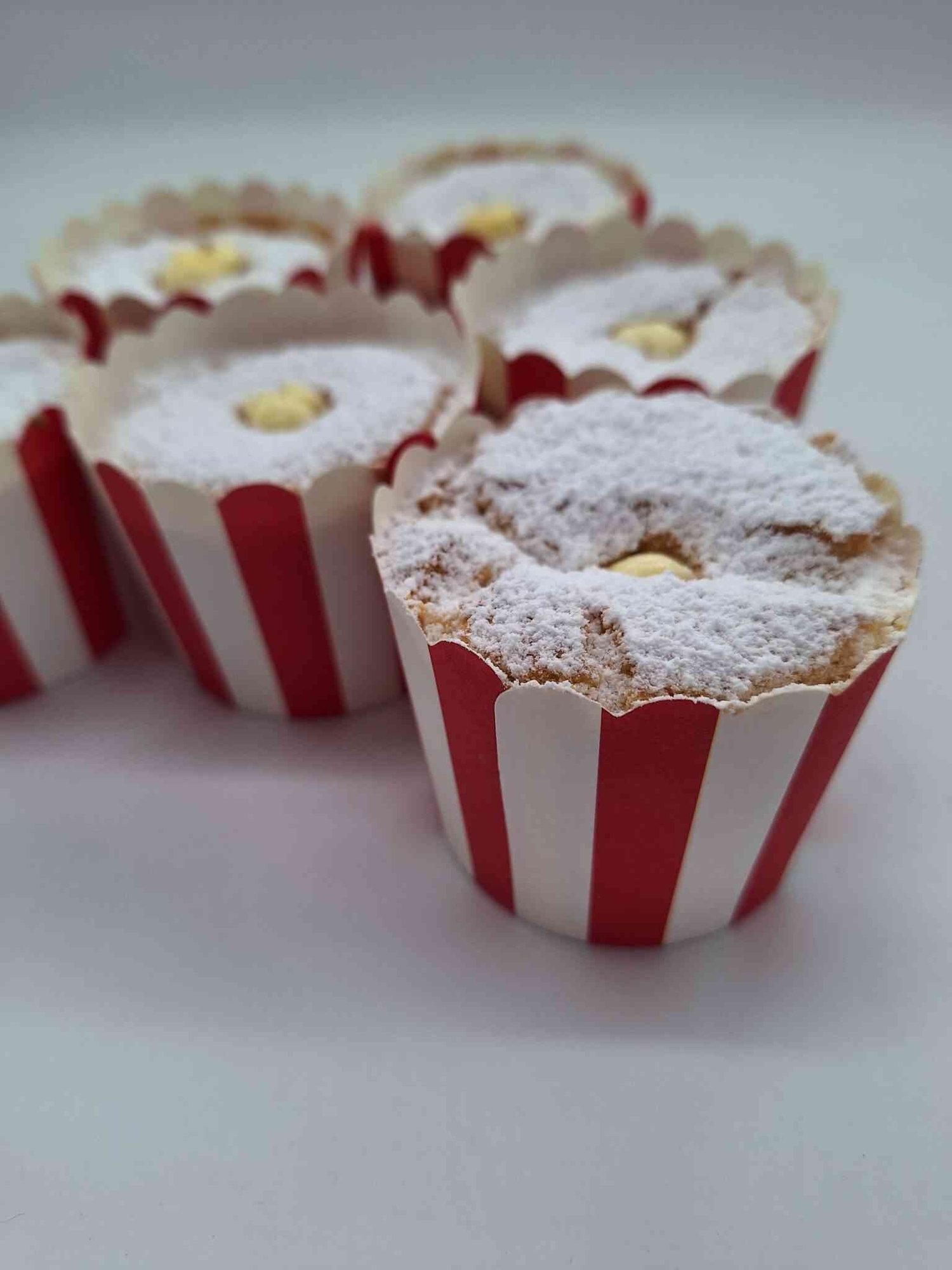 Lava chiffon cupcake