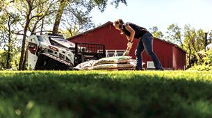 Bobcat - MT 100 - MiniTrack (MT) Skidsteer - Image 4