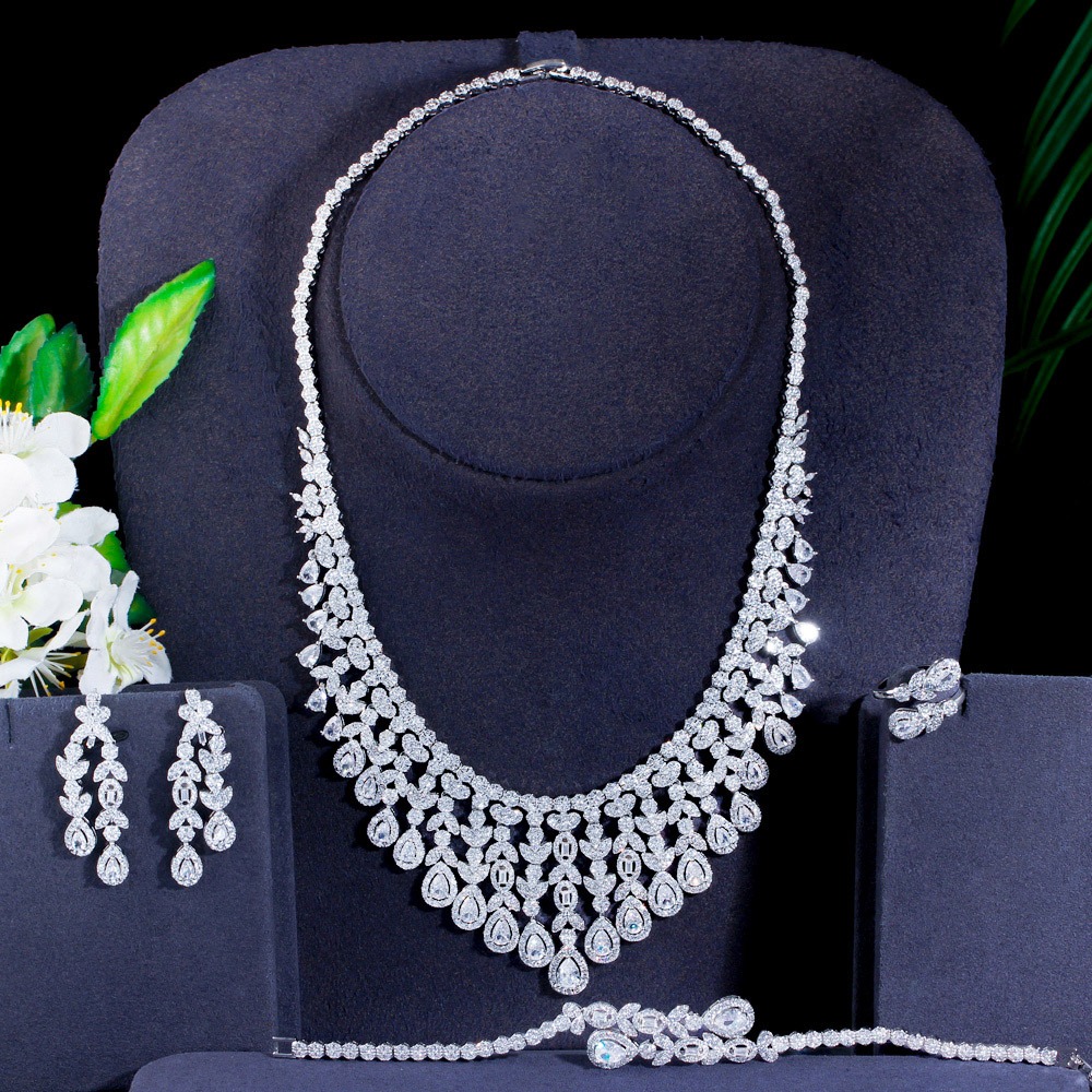 Artania Crystal Cascade Jewelry Set
