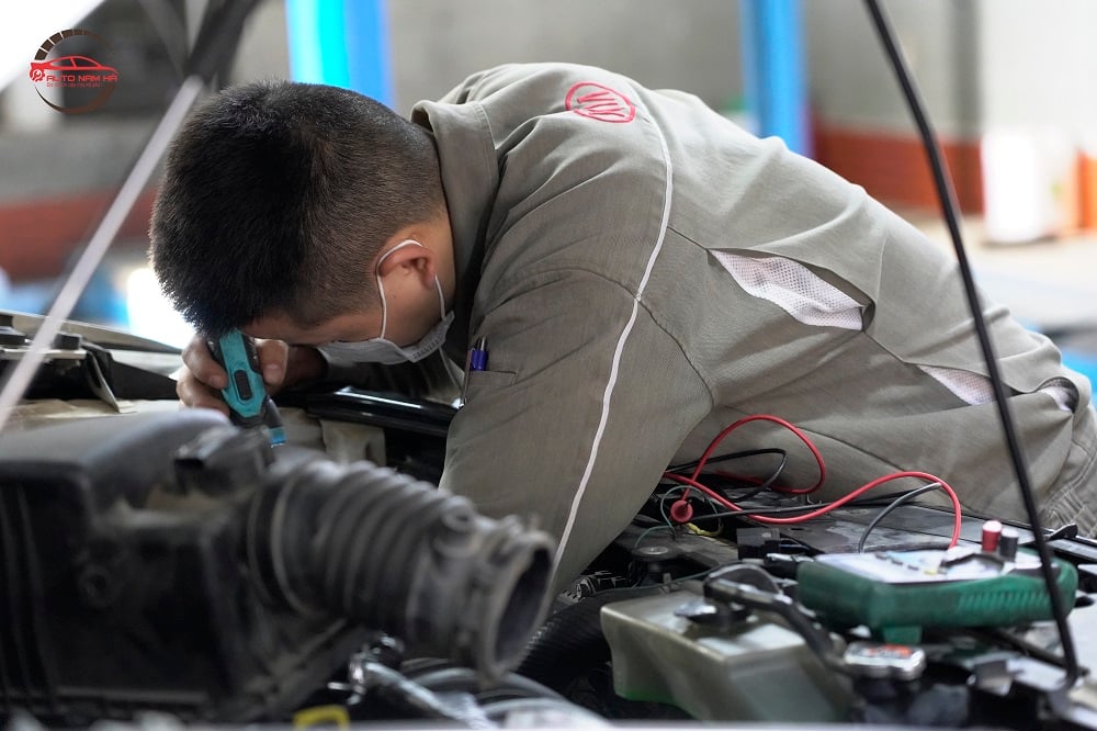 Sửa chữa máy gầm điện ô tô