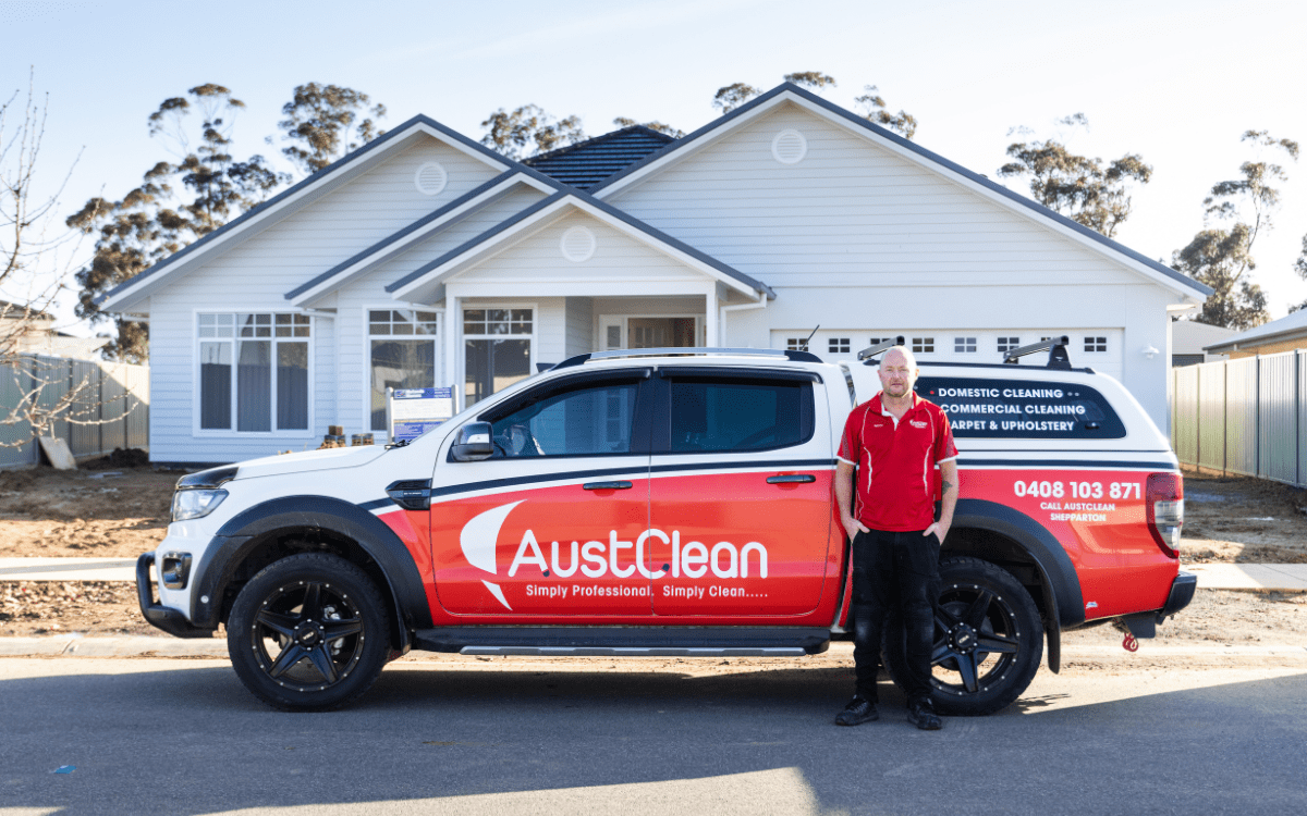 Cobram/Barooga Cleaning Services 1 AustClean franchise owner with commercial cleaning vehicle – professional franchise business opportunity in Australia.