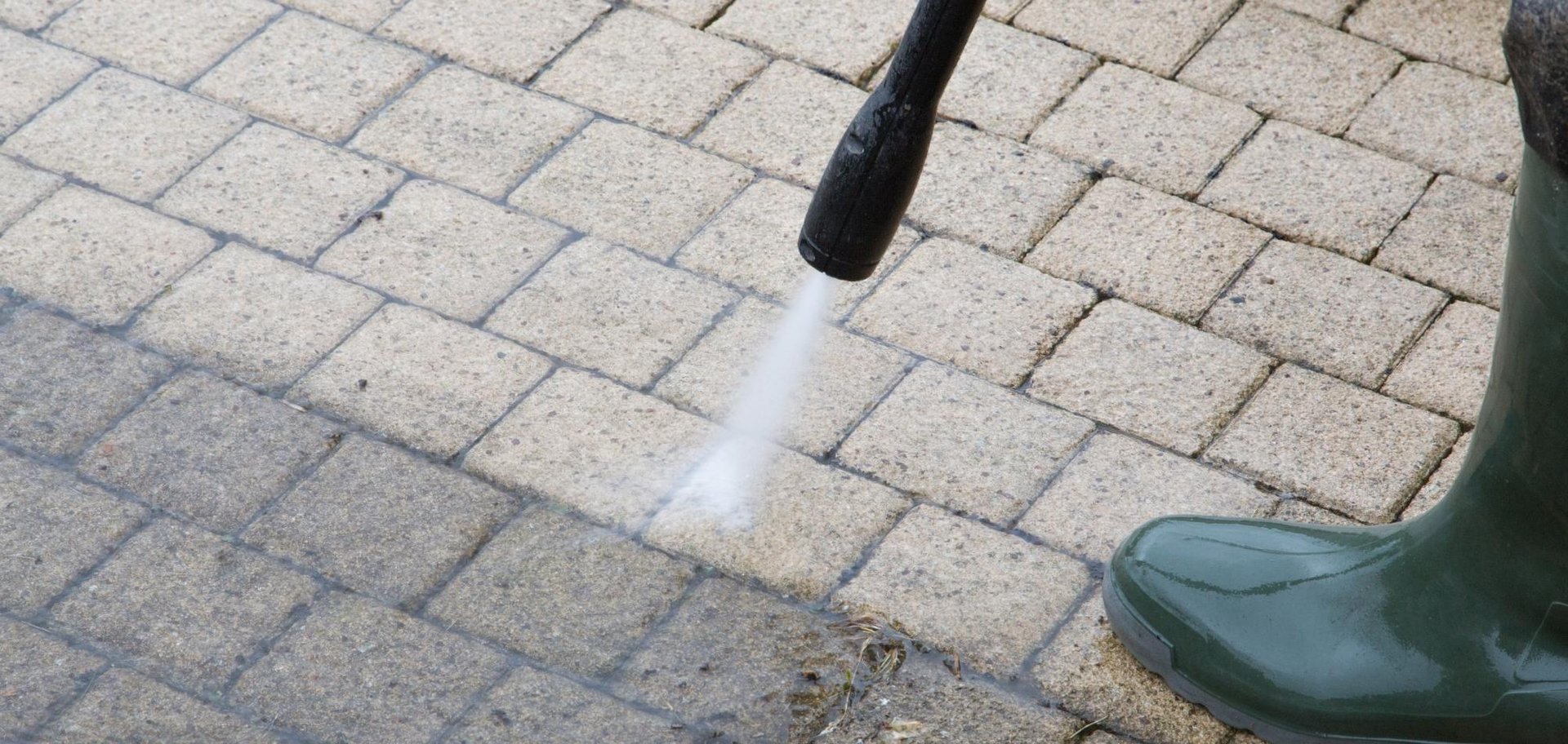 Pressure Cleaning 4 AustClean pressure cleaning paving stones before and after – professional pressure washing showing dramatic results on driveways and pavement surfaces Australia.