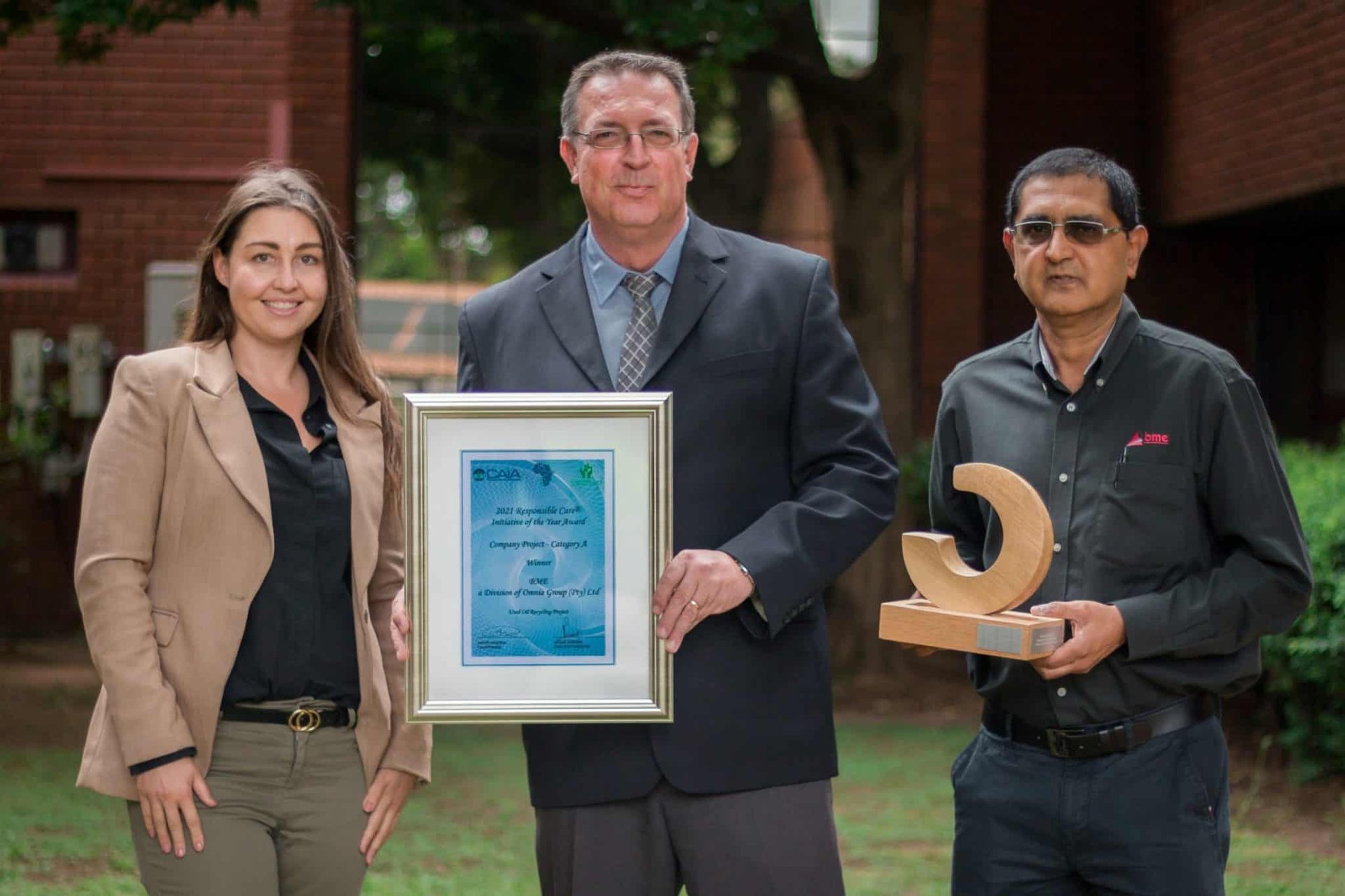 BME wins industry award for safe disposal of used oil 5 Michelle Fedder Ralf Hennecke Ramesh Dhoorgapersadh