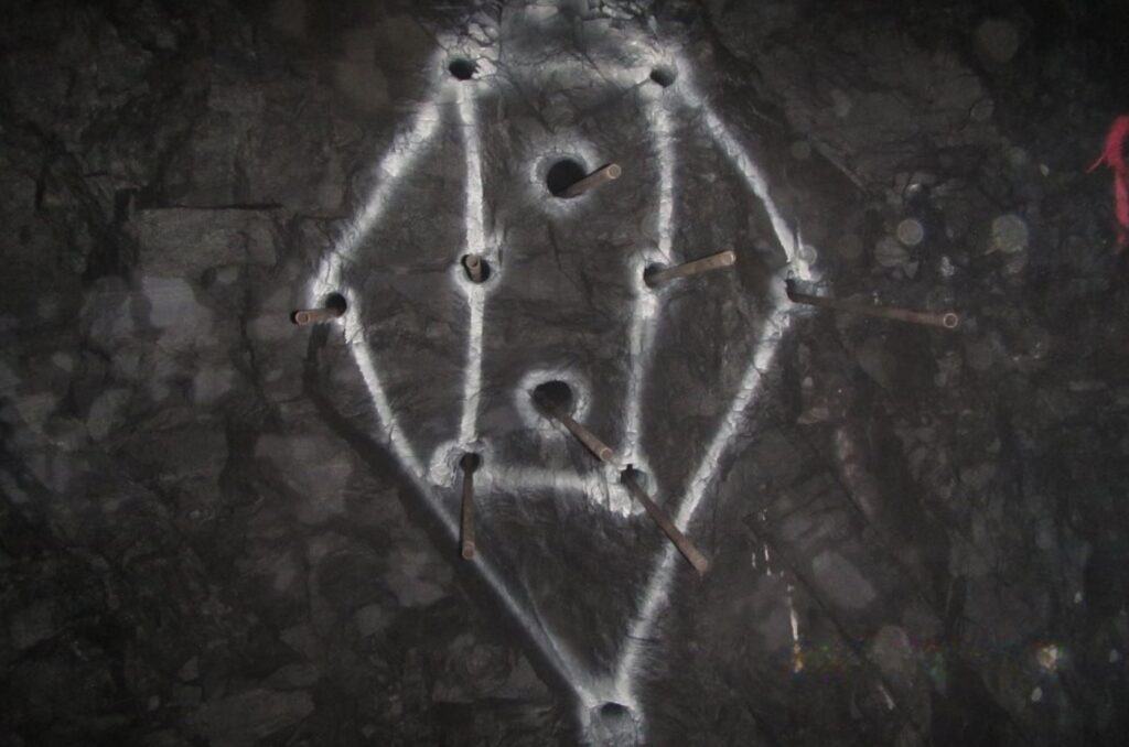 BME’s underground blasting innovations improve fragmentation and reduce mining costs. 2 cd321a0411e42f4ba93a0b65d3ccc6d9