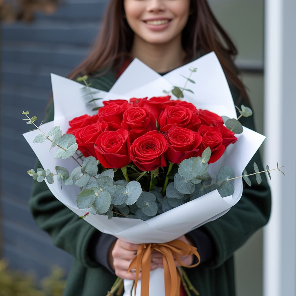 DC 12 Red Rose Bouquet - Image 3