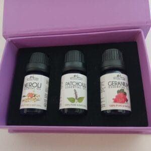 3 essential oils romance