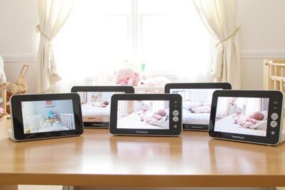 top split screen baby monitors