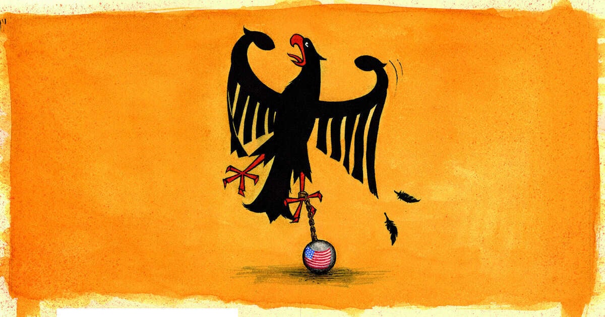 далавчаа дэлгэсэн загварлаг хар бүргэд АНУ-ын далбаа шиг будсан бөмбөгийг тэвэрч байна. Бүргэд биеэс нь хэд хэдэн өд унахад сандарсан харагдана. Арын дэвсгэр нь бүтэцтэй улбар шар өнгийн зотон юм. - Business.MN