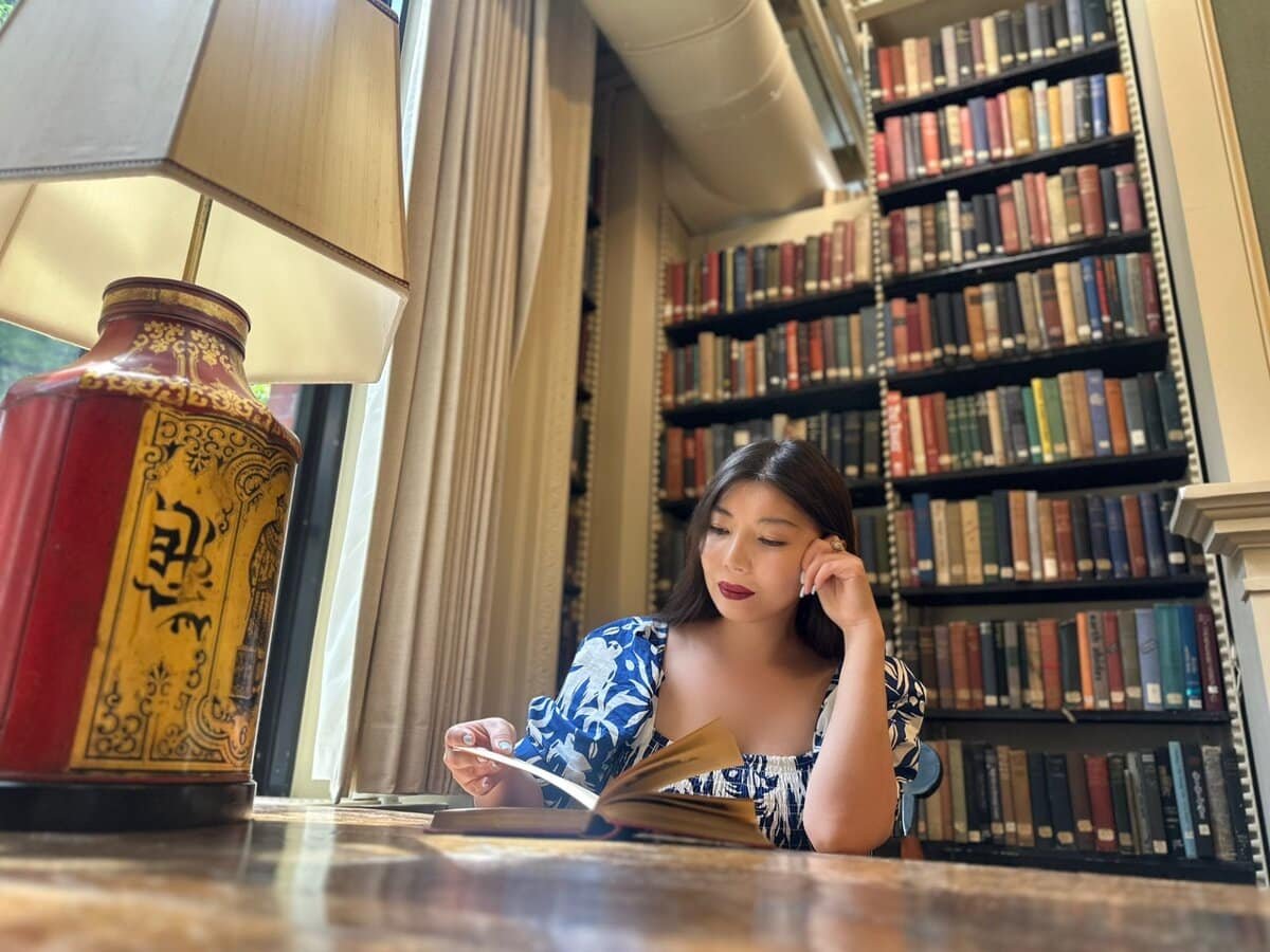 Ж.Номин: Хариулт хайх бус асуулт тавьж сурахад хобби минь нөлөөлсөн