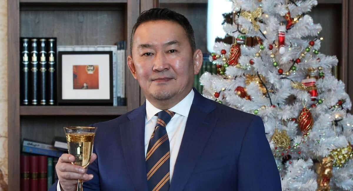 Ерөнхийлөгчийн хортой хундага