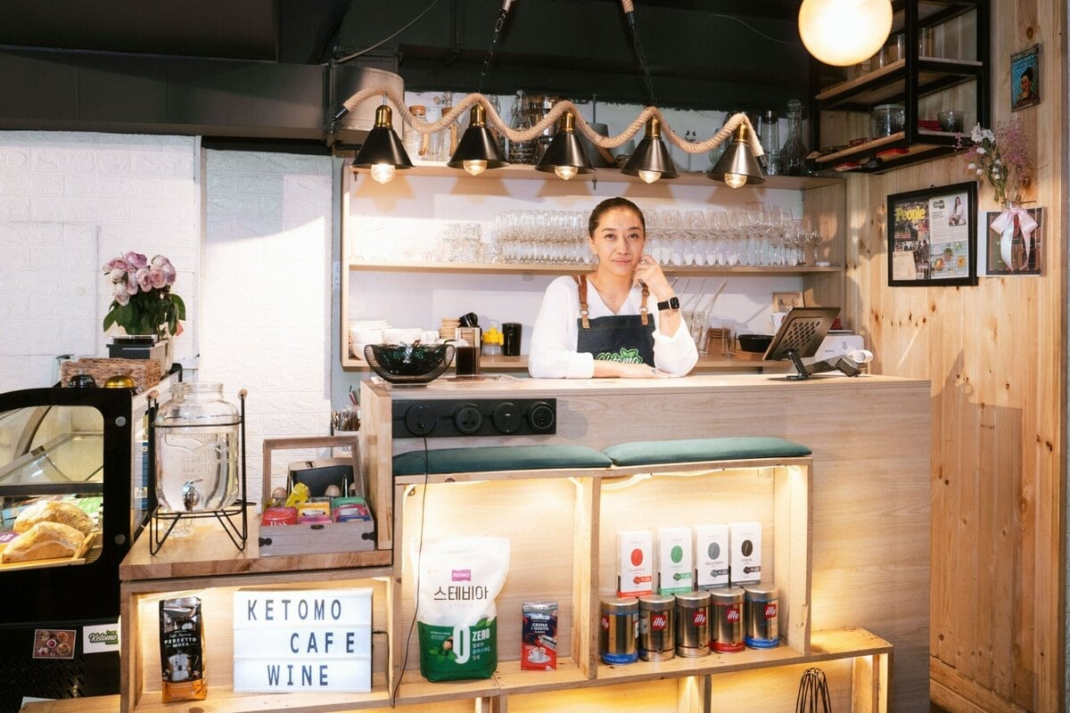 Ketomo Cafe Wine: Гэртээ байгаа мэт тухлаг орчин