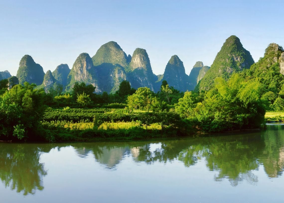 Хямд зардлаар эрсдэлгүй аялах боломж