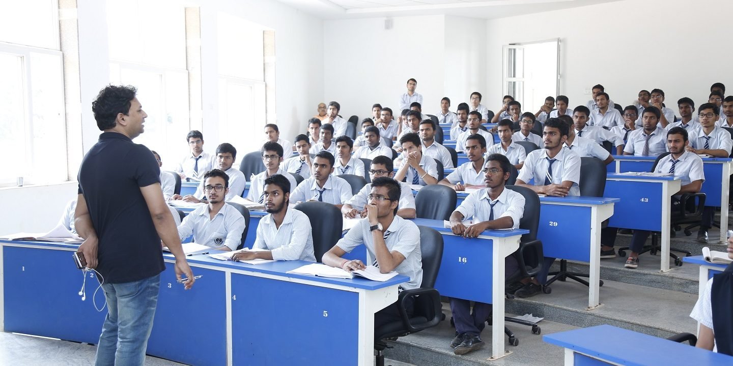 Neet Coaching in Lucknow img-2