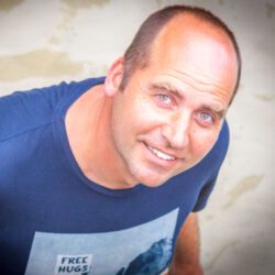 De Gitaarmakelaar Vincent De Gitaarmakelaar