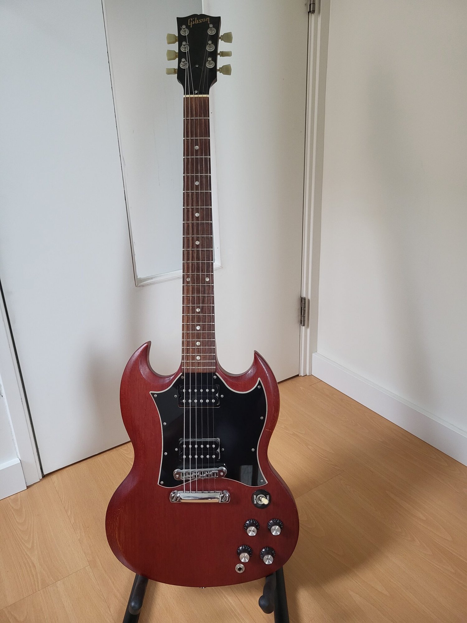 Gibson SG Worn Cherry 2006