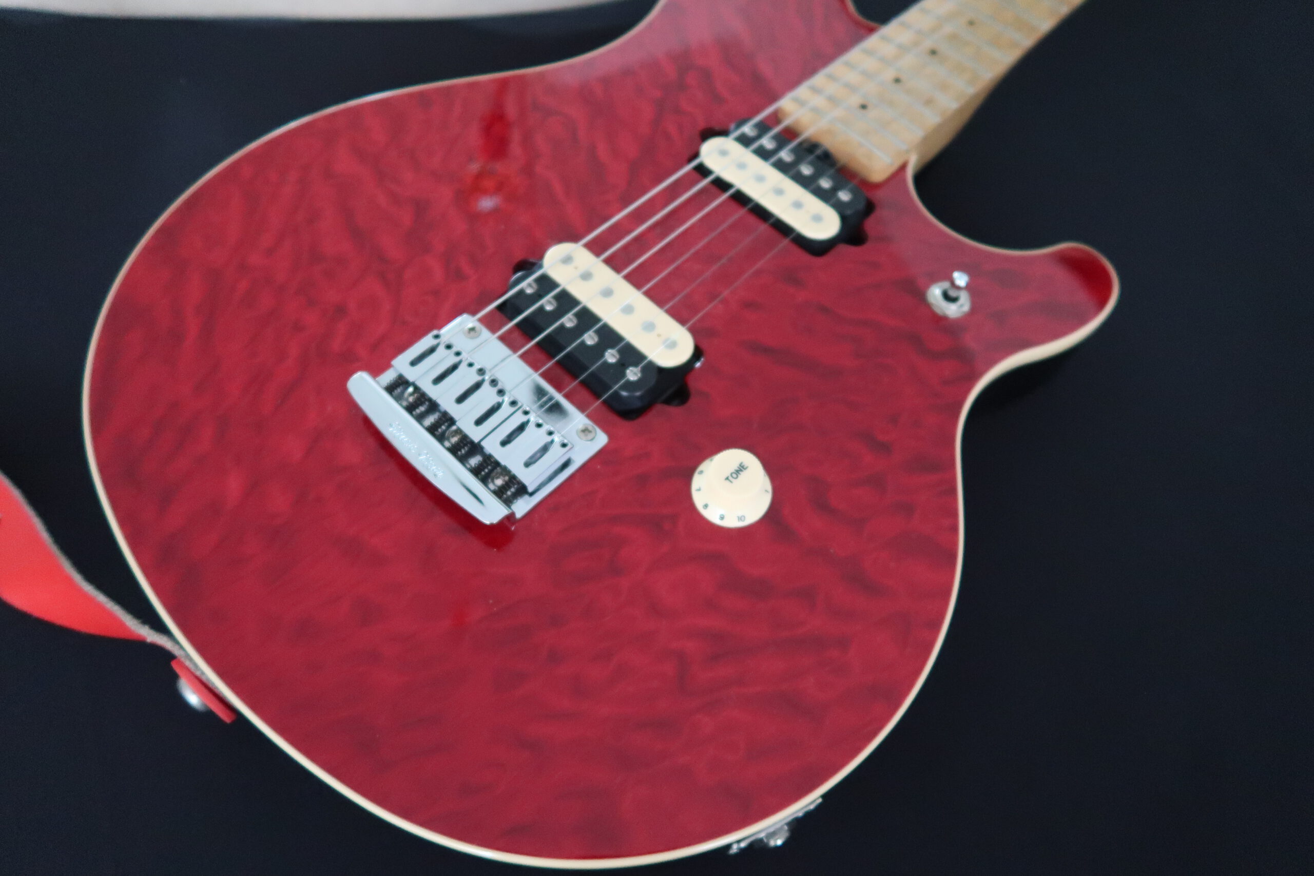 Ernie Ball Music Man MMEV Eddie van Halen - Afbeelding 2