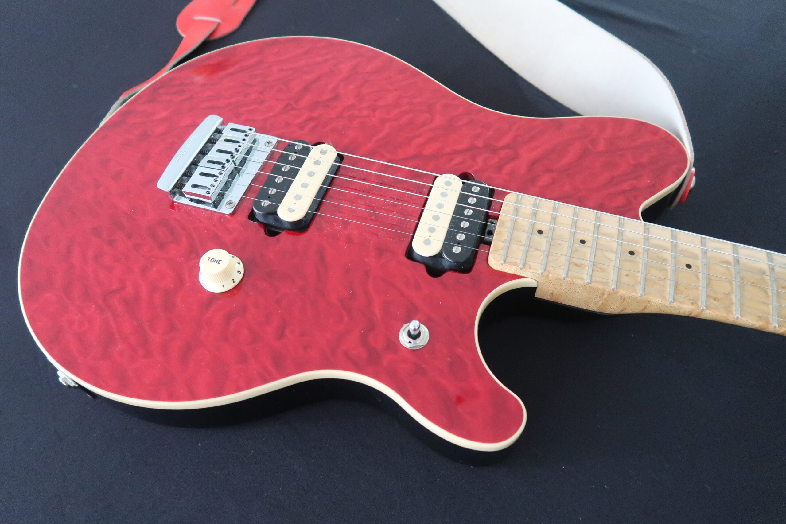 Ernie Ball Music Man MMEV Eddie van Halen - Afbeelding 8