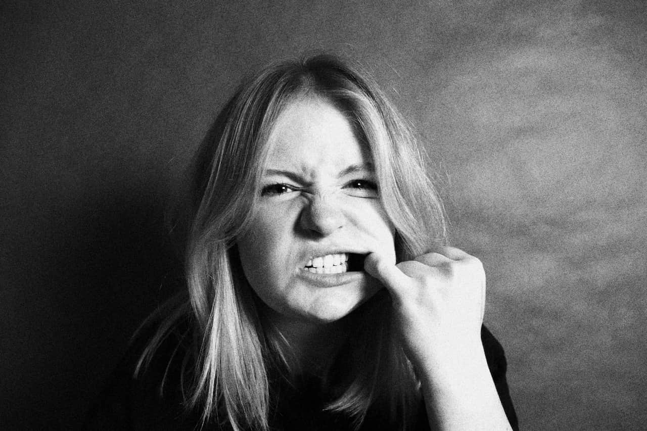 Zgrzytanie zębami - jak leczyć Co oznacza zgrzytanie zębami