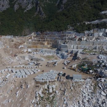 DCIM100MEDIADJI_0037.JPG thassos marble