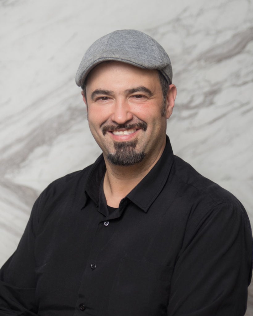 JEAN-MARCO-JUNIOR-SARCOLOGOS-819x1024 img-49