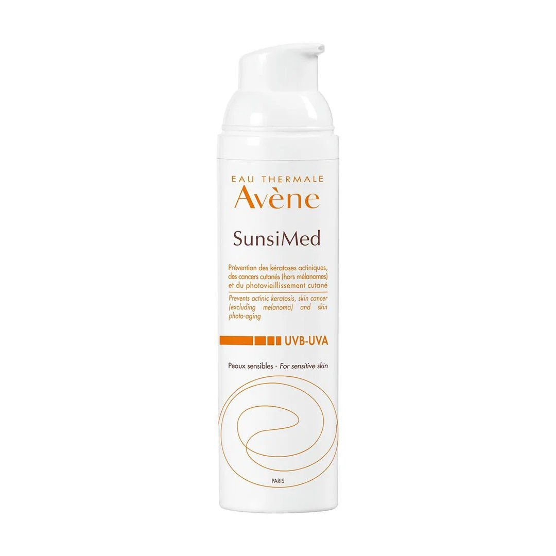 Eau Thermale Avène Sunsimed, protection solaire très haute SPF 50+ pour peaux sensibles.