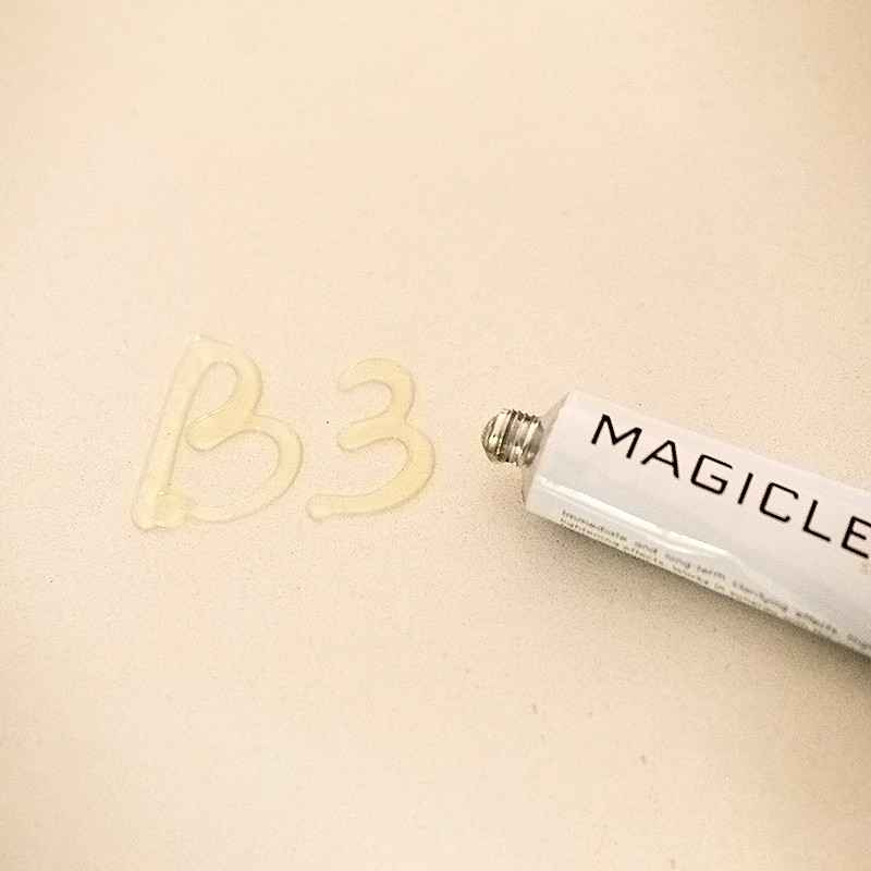 MAGICLEAR Gel Clarifiant Action Rapide éclaircit et réduit