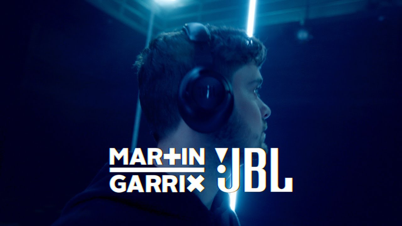 Martin Garrix et JBL révolutionnent vos soirées avec la Flip 6 : un son électro dans une enceinte ultra résistante !