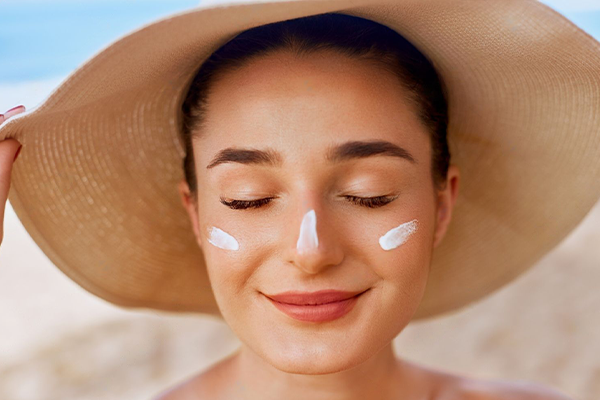 Esta rutina de cuidado facial y mucha constancia mantienen tu piel joven una rutina facial con constancia