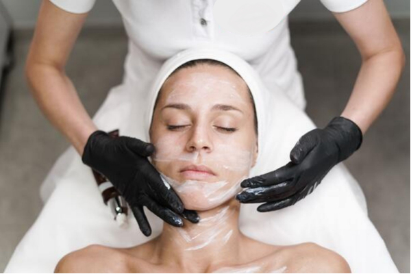 3 productos para una Rutina de Skincare 3.Protectorsolar 3 productos para una rutina de skincare - protector solar