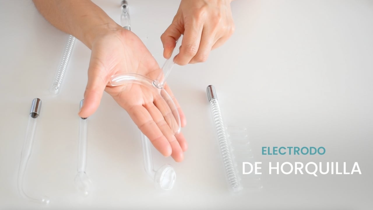 Electrodo de horquilla ideal para doble mentón, cuello y áreas curvas del cuerpo.
