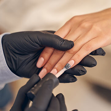 Nail Technician Specialist - Image 2